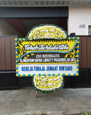 Papan Bunga Duka di Muara Palantau